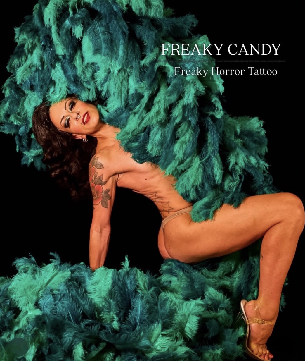 Burlesque Show al Freaky Horror Tattoo Shop